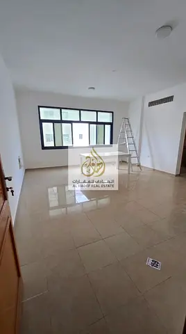 Annual rent in Ajman, Al Jurf 2 area, next to the university, near Al Aqsa School and Delta Center. The building is for families. Apartment: one bedro