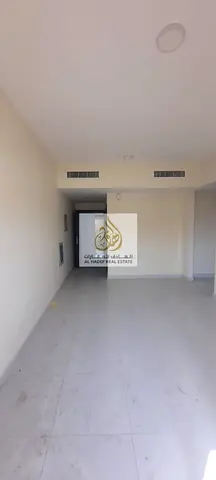 Distinctive apartment, balcony, free maintenance, spacious, prime location, easy access
