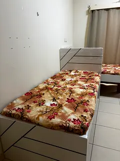 Bedspace available for ladies in Karama