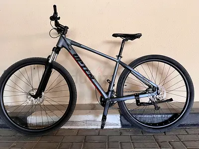29-inch grey mountain bike front suspension with 20 modes of speed