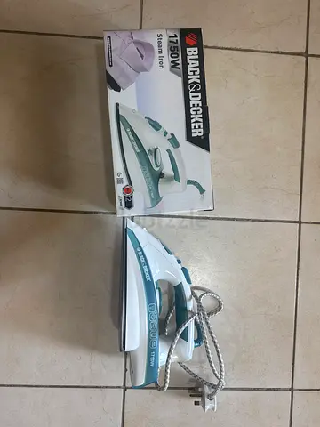 Black  Decker 1750W Steam Iron - Good Working Condition