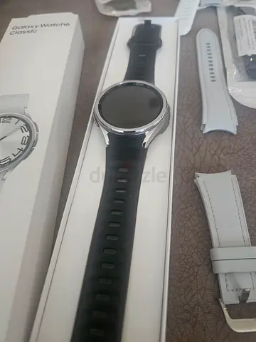 Samsung Galaxy Watch (Classic) with extra straps - good condition