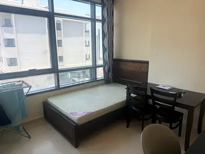Master bed room for Rent Single Indian excutive bachelor In Musaffah shabiya-10
