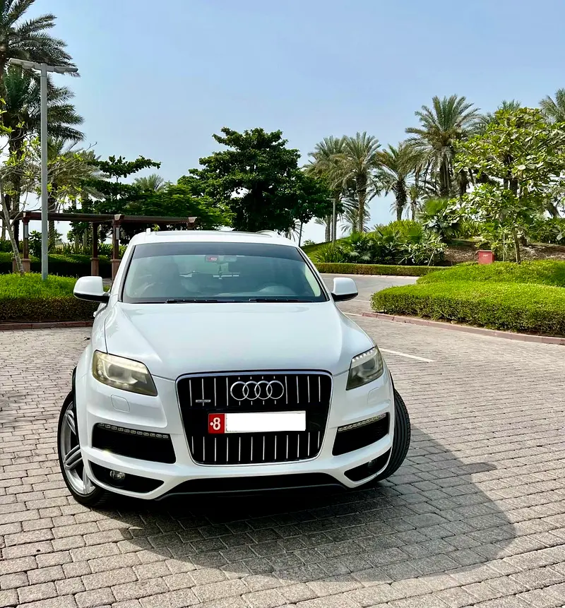 Audi Q7 2013 — photo 1 of 14