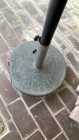 Outdoor patio umbrella with granite base 45 kg (with wheels)
