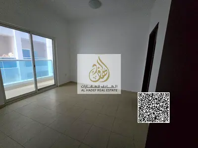 غرفتين اتنين حمام مع بالكون امام جراند موول وقصر الحاكم