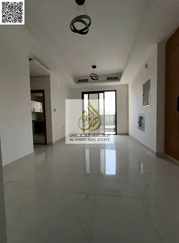 📍 الموقع بالتفصيل: دولة الإمارات العربية المتحدة – إمارة عجمان – منطقة الحميدية – الحميدية 1 – بالقرب من مطعم الحمادي – موقع حيوي قريب من الخدمات وال
