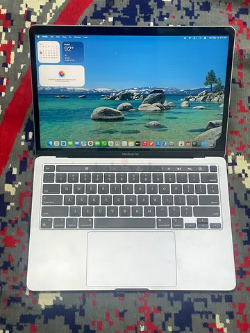 Apple MacBook Pro M1 (2020) Touch Bar
