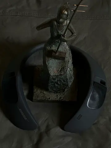 Bose SoundWear Companion Portable Bluetooth Wearable Neck Speaker dark gray Color