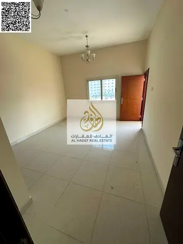 شقة غرفتين وصالة  بالنعيمية 1 بجوار مدرسة الحكمة مساحة واسعة جدا صالة وخزائن بالحائط بموقع مميز جدا وبناية عائلات فقط سهل الخروج لدبي والشارقة علي شار