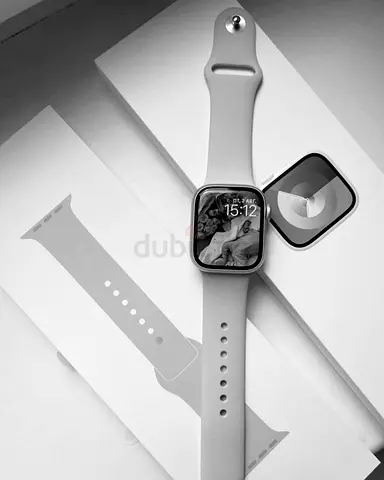 Apple Watch Series SE 2nd  cellular + GPS(grey sport band) — good condition with charging cable