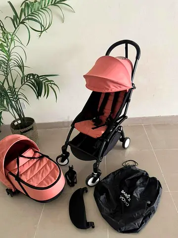 Yoyo 2 stroller with newborn pack.New