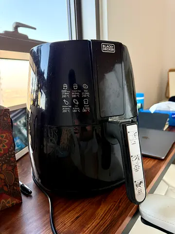 Black+Decker Air Fryer - 2.4L, Good Working Condition