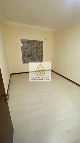 الايجار سنوي في عجمان منطقة الروضه 2 شارع الشيخ عمار قريب من شروق مول البنايه عائلات غرفه وصاله  تكيف مركزي مطبخ منفصل 1حمام مع موزاع  كاميرات مراقبة