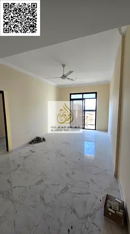 🔥✨ فرصتك للسكن الراقي بأول ســـاكـــن في قلب الجرف 3 | شقة واسعة بتشطيبات فاخرة وبلكون بإطلالة مفتوحة ومطبخ كبير وبجوار السوق الصيني ومركز القبائل وج