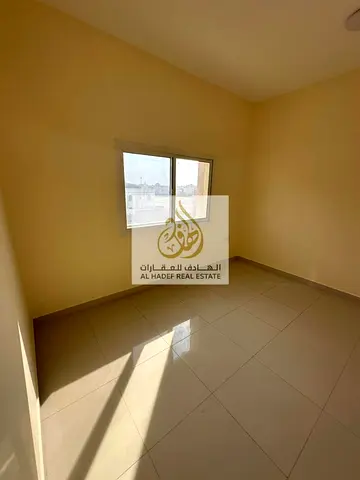 🏡 للإيجار السنوي – شقة غرفة وصالة في المويهات 3 | عجمان 🏡  شقة رائعة متاحة للإيجار في المويهات 3 بمساحات واسعة وتصميم عملي، تحتوي على صالة منفصلة وت