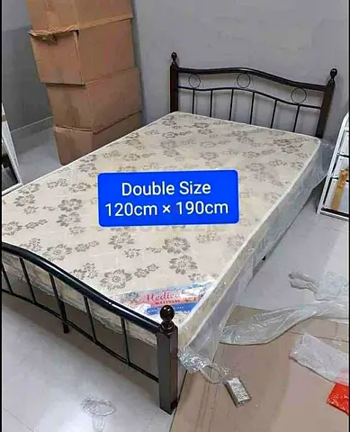 Double Size Metal Bed Frame with Mattress (120 x 190 cm)