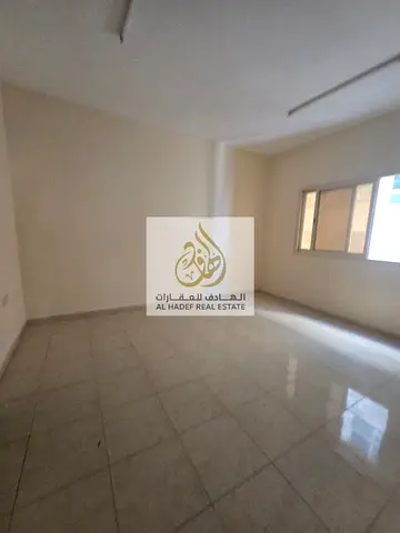 شقة ثلاث غرف وصالة مع 3 حمام مع بلكونه بالنعيمية 1 موقع مميز قريب من الخدمات 3 حمام بلكونة تكييف مركزي السعر 48000 درهم 4 أو 6 دفعات تأمين شيك لا يصرف