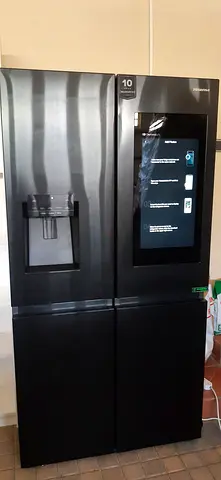 Hisense 4 door smart Fridge/Freezer