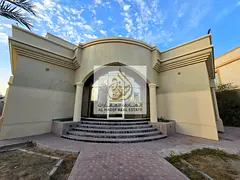 Luxury villa for rent in Sharjah Al Rahmaniya 15000 sq ft 6 master bedrooms majlis and annex