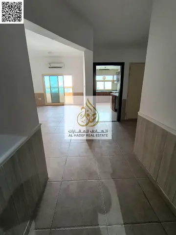 ✨ لعشاق المساحات الواسعة – غرفة وصالة مع 3 حمامات وبلكون وخزائن بالحائط في الروضة 2 بموقع مميز قرب ليالي بيروت ✨