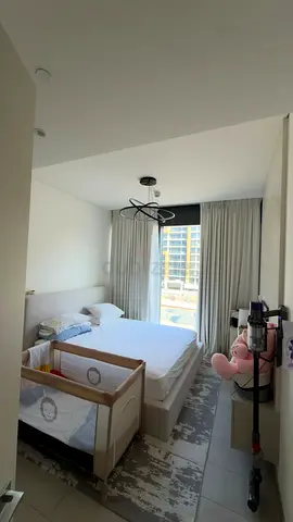Modern King Bed with Mattress