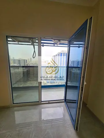 🏡 للإيجار السنوي – شقة غرفتين وصالة في النعيمية 3 | عجمان 🏡  شقة فاخرة متاحة للإيجار السنوي في أرقى أبراج النعيمية 3، بمساحات واسعة وتصميم عصري، مع