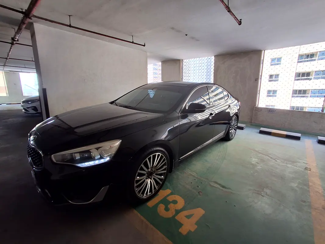 Kia Cadenza 2014 — photo 1 of 12