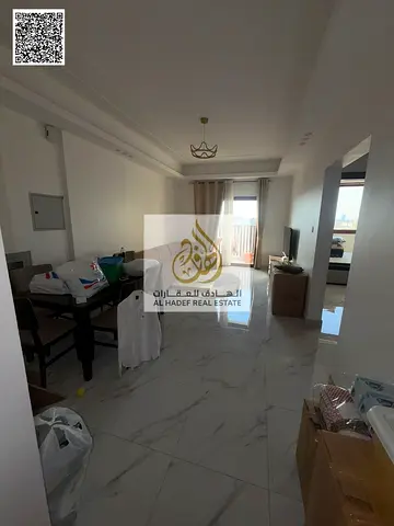 غرفة وصالة للإيجار السنوي | 2 حمام | موقع مميز في المويهات مقابل الأكاديمية | 35,000 درهم