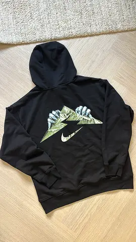 nike trail hoodie black