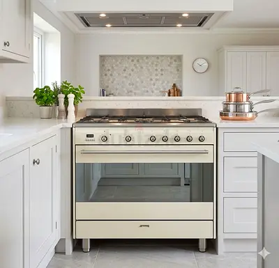 Smeg Gas Cooker 90cm - Excellent Condition Description: