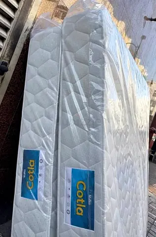 Almost-new Cotla  king queen double single mattress (still wrapped) - firm support brand new