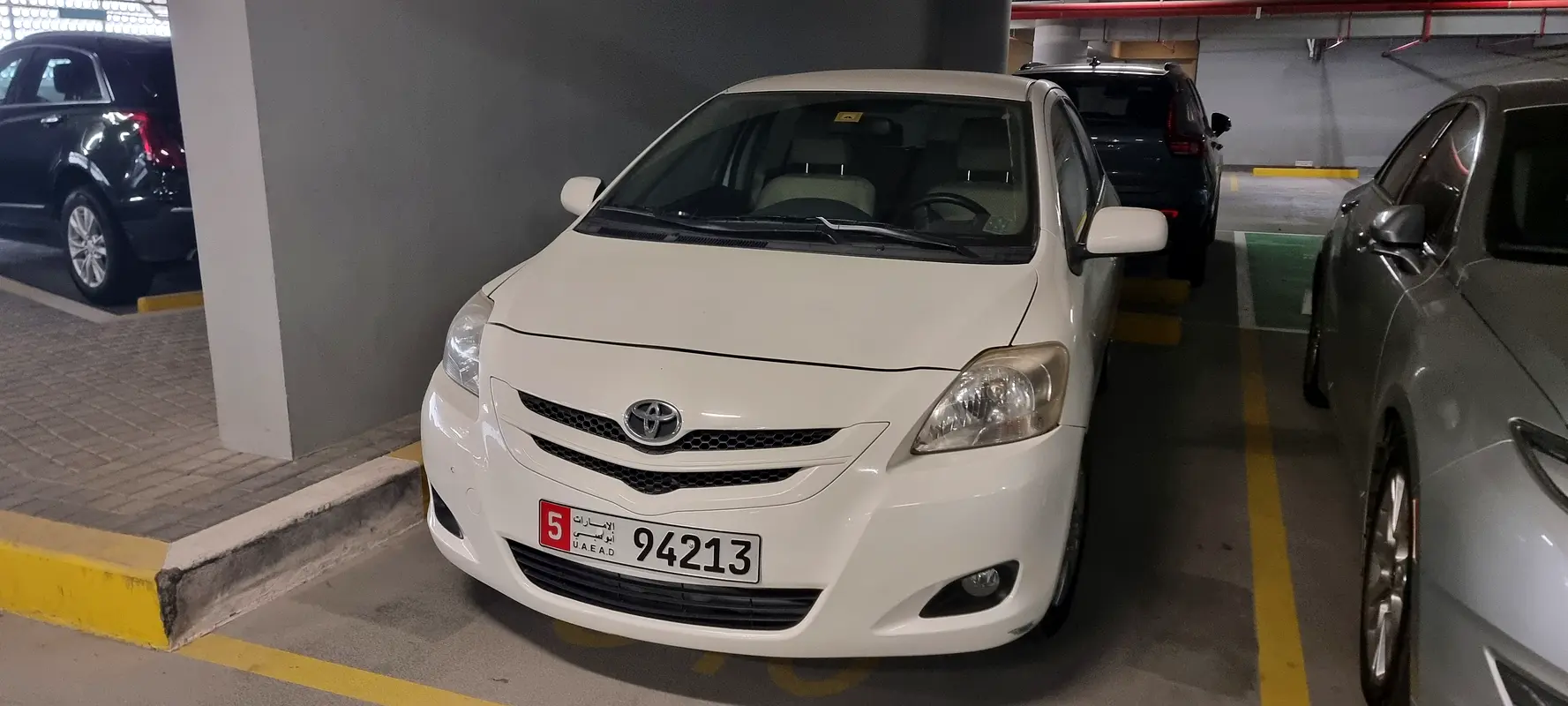 Toyota Yaris 2007 — photo 1 of 9