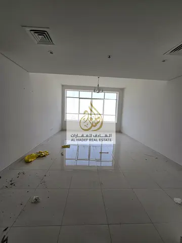 شقة غرفتين وصالة فاخرة مع باركن وتكييف مجاني على شارع الشيخ خليفة الراشدية 3 عجمان