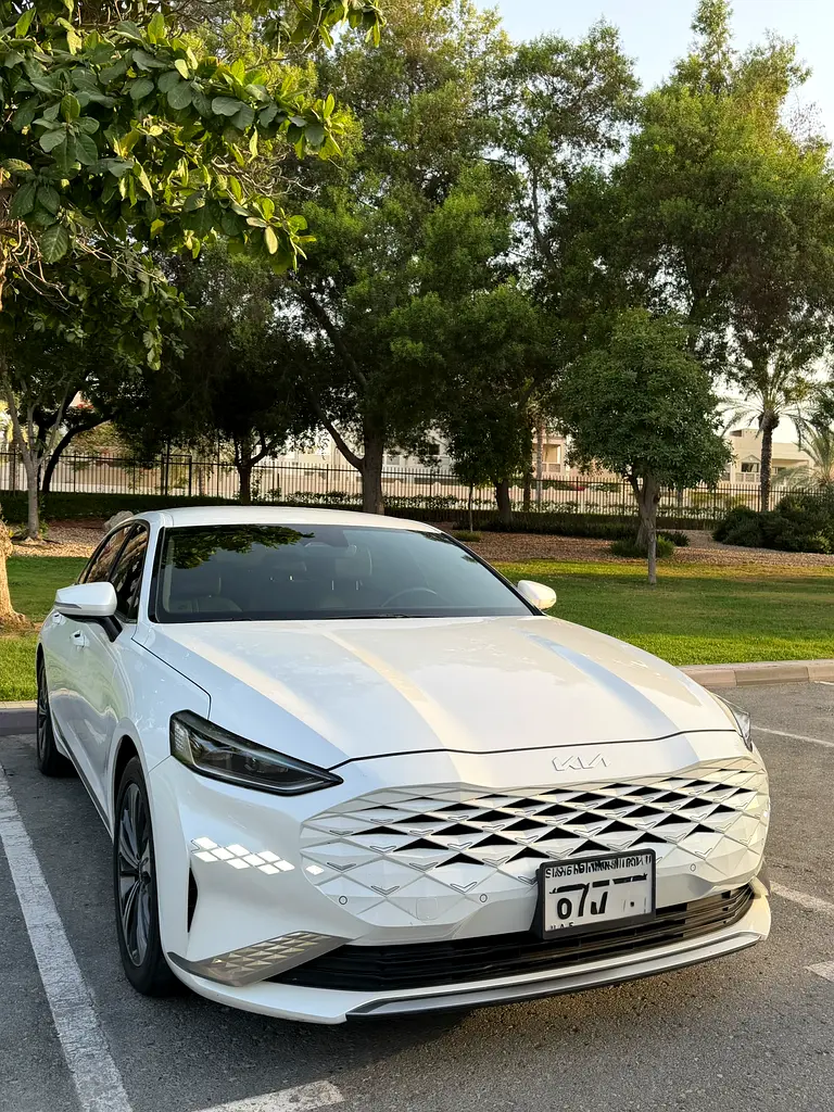 Kia K8 2022 — photo 1 of 20