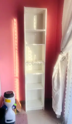 Tall white 5-shelf storage unit / bookcase - good condition
