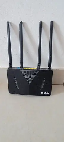 D-Link Wireless Router with 4 External Antennas - Good Working Condition