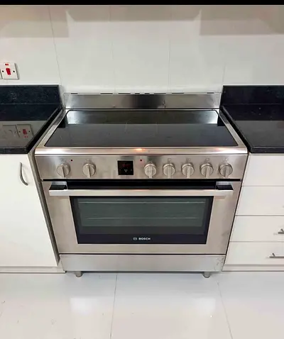 Bosch series 8 model 5 burner electric ceramic cooker , perfect working