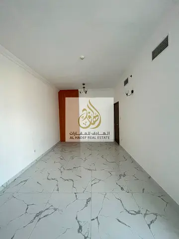 🏡 شقة للإيجار –الراشديه ١ بشارع المينة قريب من سوق السمك  فرصة مميزة للسكن بموقع حيوي وإطلالة مفتوحة ✨ ✨ التفاصيل: غرفة نوم صالة 2 حمام مساحة مريحة م