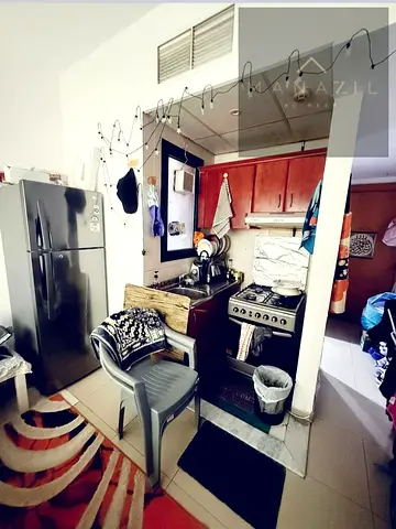Luxurious furnished studio ready for immediate occupancy