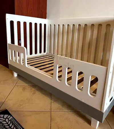 Baby crib