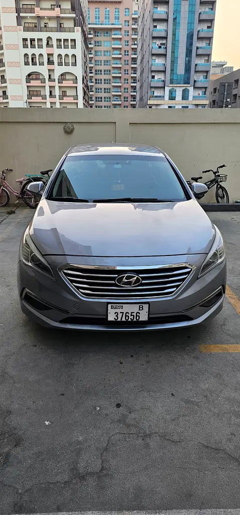 Hyundai Sonata 2015 — photo 1 of 11