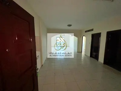 للإيجار في إمارة عجمان شقة مميزة تقع في منطقة الرميلة ضمن بناية جيباس 6، بمساحة واسعة وتصميم عملي يلبي احتياجات العائلات والأفراد الباحثين عن الراحة و