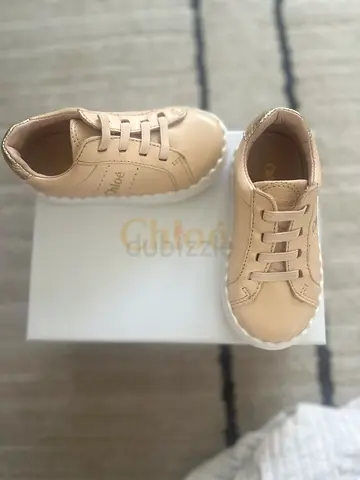 Chloé beige leather baby sneakers - brand new, size 21