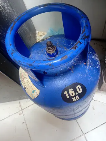 16 kg Blue LPG Gas Cylinder - Used, Serviceable