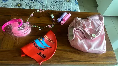 VARIOUS ITEMS FOR GIVEAWAY