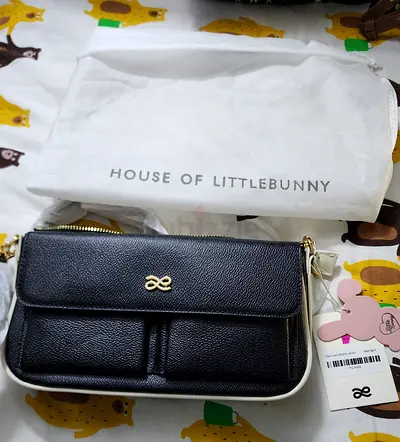 Little bunny hand carry black white bag[original and new)