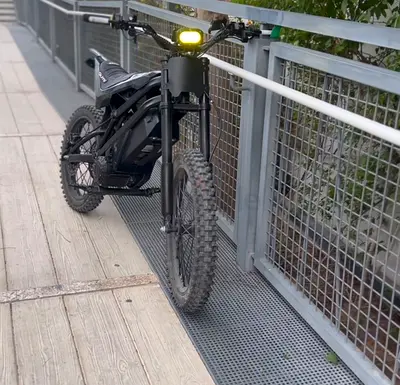 Blacked out kugoo wish 02 pro with guts seat cover