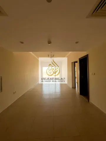 🏡 شهر مجاني + تكييف مجاني + باركنج مجاني – غرفة وصالة للإيجار في البستان عجمان