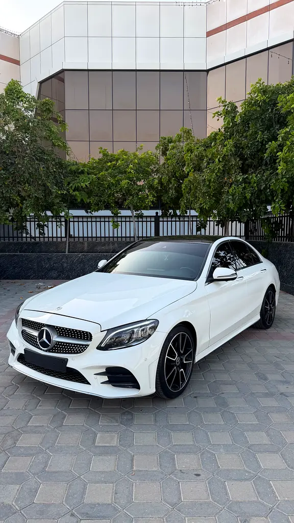 Mercedes-Benz C-Class 2021 — photo 1 of 11